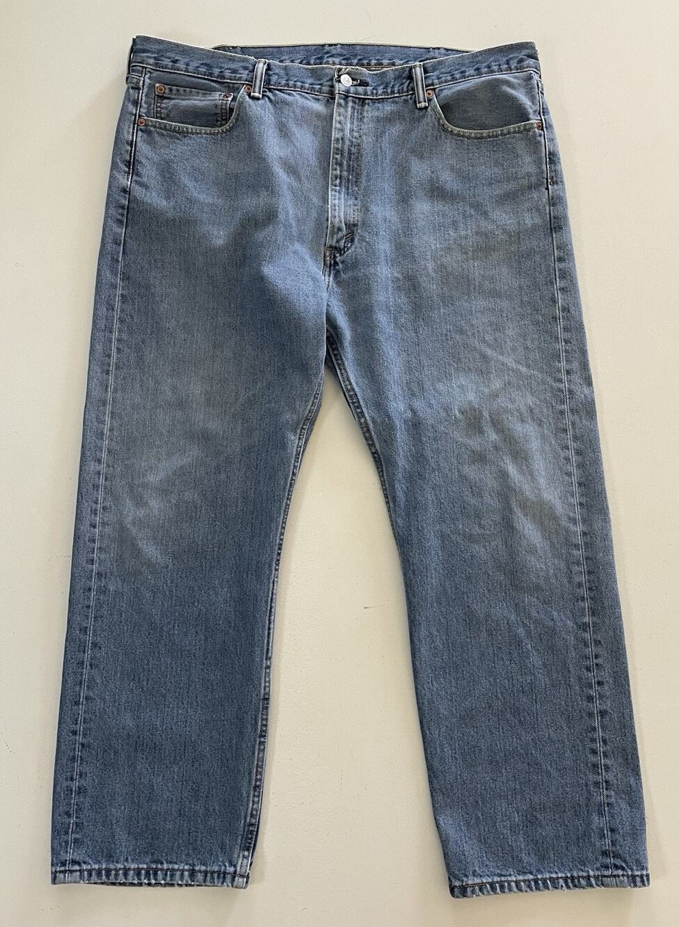 Men's Levi's 505 Blue Jeans Light Wash 42x29 (Fit: 41x28) Straight Leg Tapered